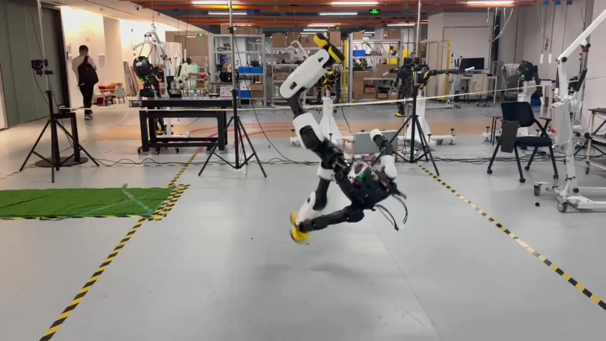 AgiBot X2 lands webster flip