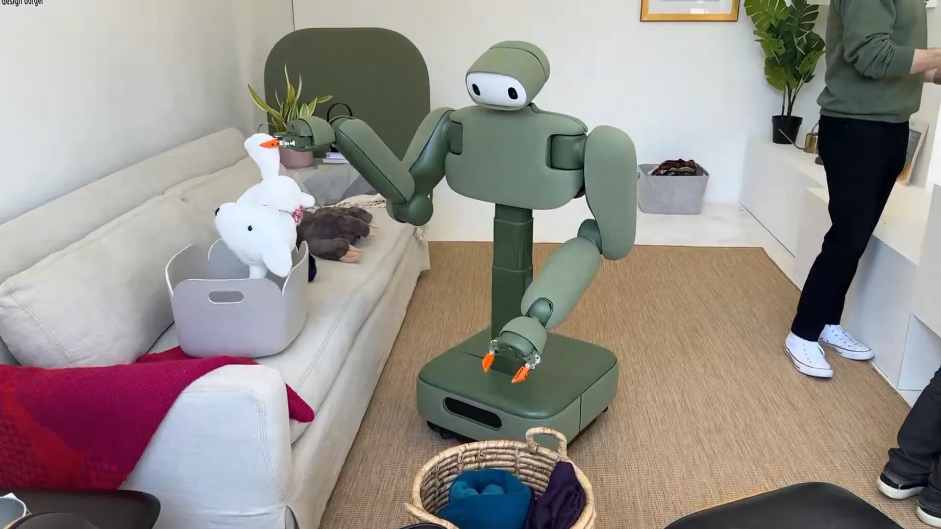 Weave Robotics Unveils Isaac 1: A Mobile, Friendly Bet on the Messy Reality of Tidying Up