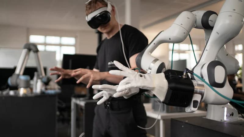 Mimic Robotics Raises $16M to Pair Dexterous AI Hands With Standard Robot Arms