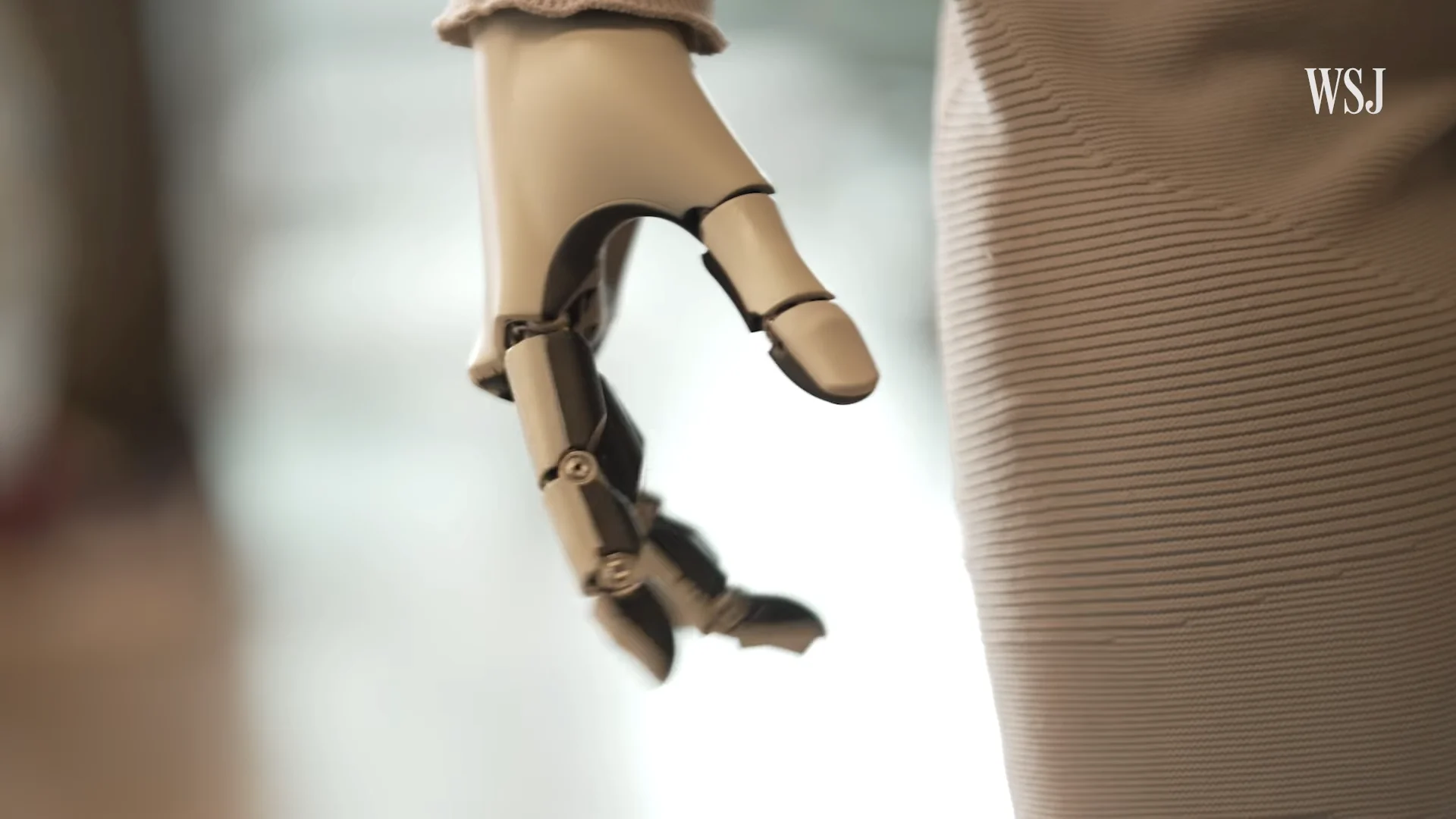 Neo hand