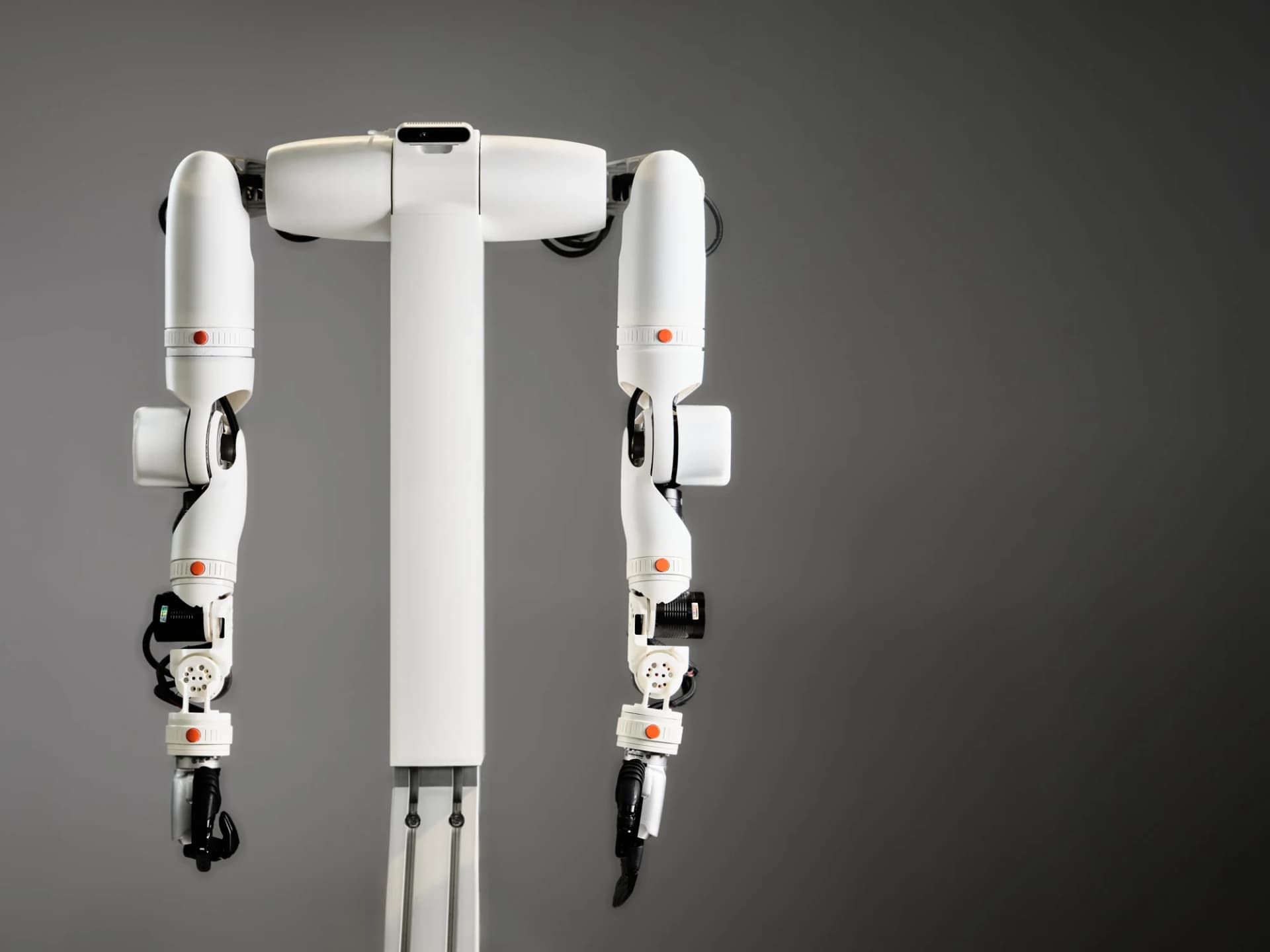 O-ID Raises $1.2M to Build Humanoids With Swappable Parts