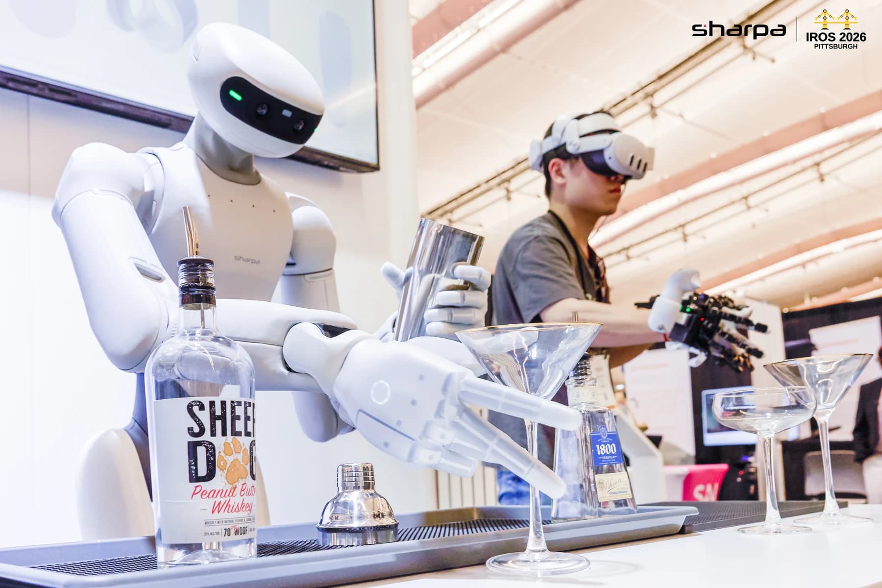 Sharpa Launches D01 Robot, W02 Hand and AE01 Haptic Glove at IROS 2026